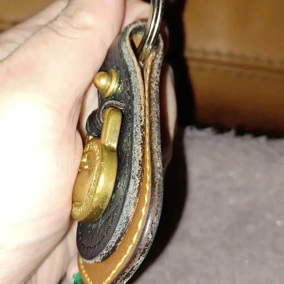 🌹DB Keychain black and brown leather  and gold collor accents - Picture 7 of 9